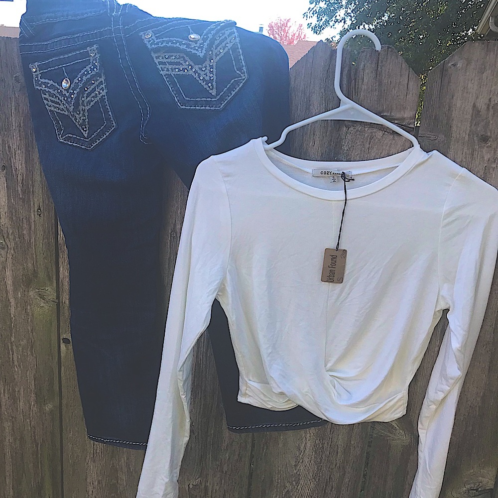 Offwhite size Sm top. Vigoss Size 1/2 jeans